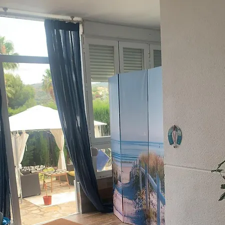 Con Jardin Y Piscina Pet Friendly Apartment *