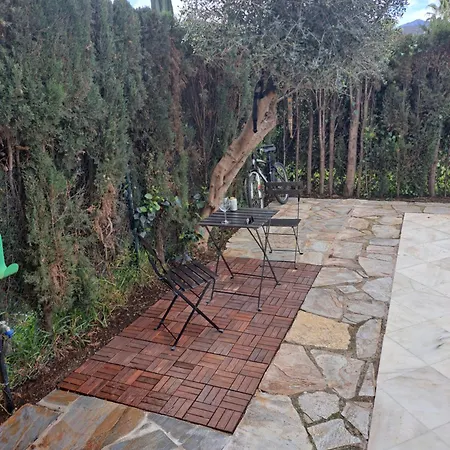 Con Jardin Y Piscina Pet Friendly Apartment Marbella